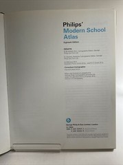 Philip’s Modern School Atlas Ed by Willett, Gaylord, Atkinson 1983. (N236)