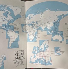 National Geographic Atlas of the World Sixth Edition Hardcover Atlas & Magnifier