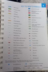 WH SMITH LONDON STREETFINDER MAP – 1999 – 268 PAGES RING BOUND