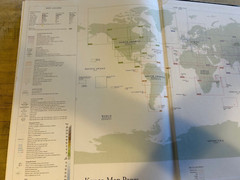 EUC The World Atlas Earth Concise — Coffee Table Book HARDCOVER 2008 Maps **