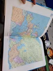 Rand McNally New Universal World Atlas by Rand McNally Staff (1994, Hardcover)