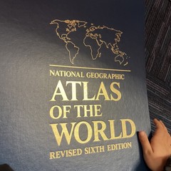 National Geographic “Atlas Of The World” Revised 6th Edition Hardcover 1995