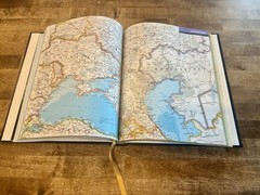 National Geographic Collegiate Atlas of the World (2006, Hardcover)
