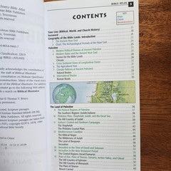 Holman QuickSource Bible Atlas with Charts and Biblical Reconstructions