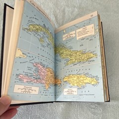 Vintage Hammond World Atlas Collectors Edition Faux Leather Cover, English