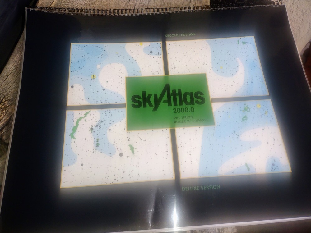 Sky Atlas 2000.0 Second Edition Deluxe Laminated Edition Like New