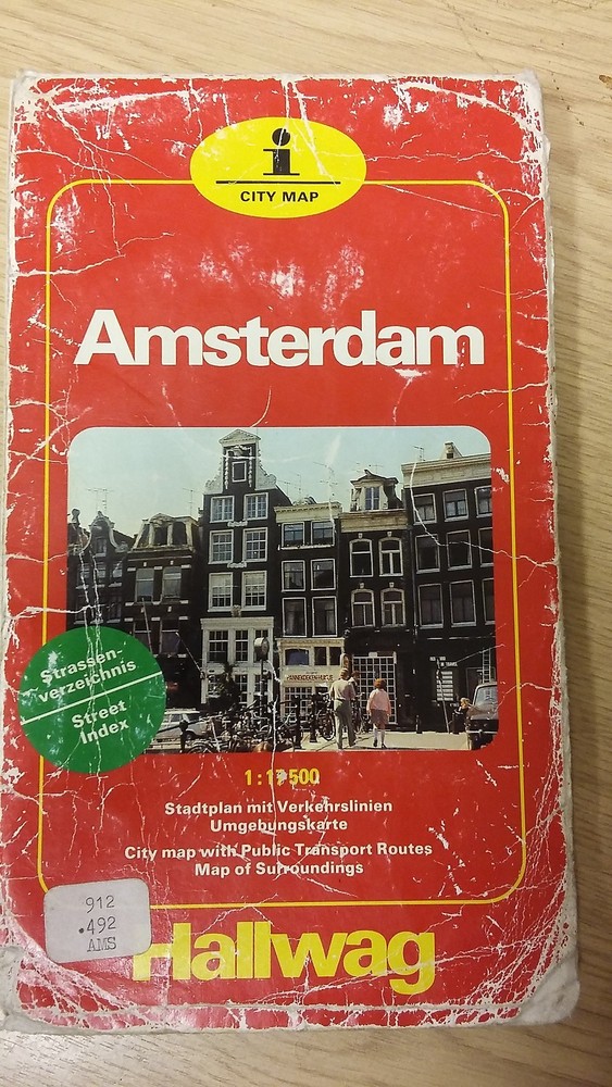 Amsterdam: Hallwag Map (M17)