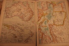 1942 Color Maps ATLAS DE GEOGRAFIA UNIVERSAL SALVADOR SALINAS BELLVER 9″ x 13″