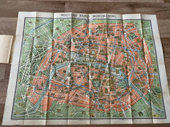 Map and Guide to Paris and Environs Fuhrer Guilmin (1940?)
