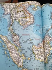Vintage national geographic atlas of the world book 1981 USSR etc.