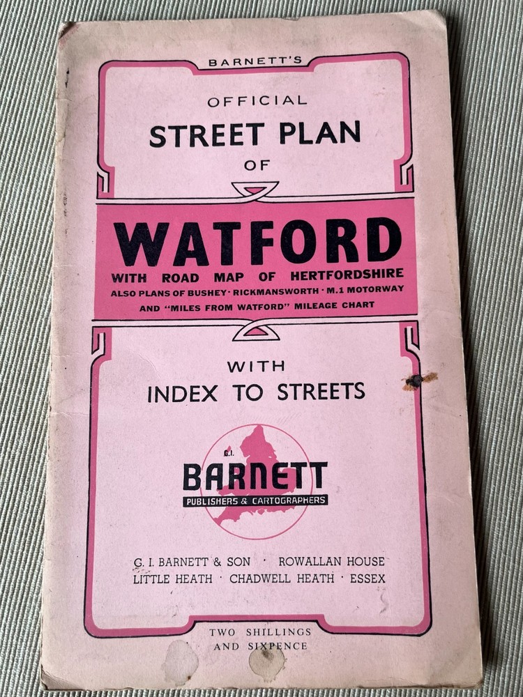 Barnett’s Official Street Plan of Watford – Vintage Folding Map Book c.1963