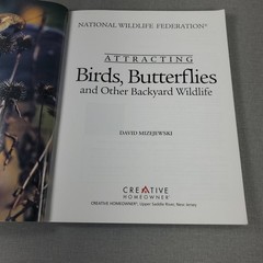 National Geographic Reference Atlas Birds North America & Attracting Birds LOT 2
