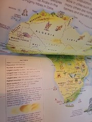 Picture Atlas of the World, Ladybird Books 1992 Paperback. 45 Pages