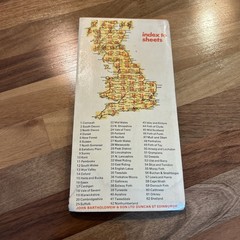 Herts & Bucks – Bartholomew Half Inch Cloth Map No 15 1969