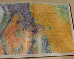 Pictorial Atlas of the World-Ottenheimer Publishers 1993 Hardcover-0824117069