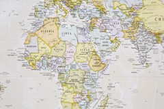Maps International World political classic wallmap laminated (Map) (UK IMPORT)