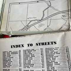 Vintage WOKINGHAM Barrett’s STREET MAP of c 1970