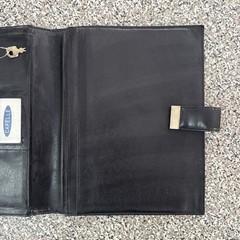 RACV VicRoads Country Street Directory 6th Edition 2004 + RACV Leather Binder