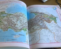 Compact Atlas of the World by Dorling Kindersley Publishing Staff (2003, UK-B…