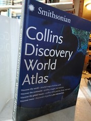 Smithsonian Collins Discovery World Atlas (2003,HCDJ) T7C