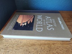 The Times Desktop Atlas of the World (Hardback)