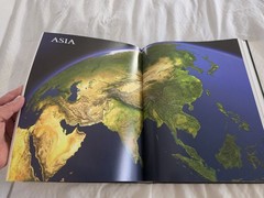 🌍Oxford Atlas of the World 16th Ed 2009 Philips Maps Hardcover📚