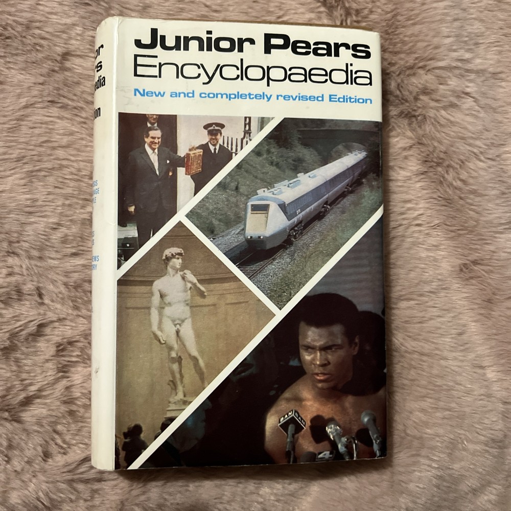 Junior Pears Encyclopaedia New Completely Revised Edition Vintage Hardback Book