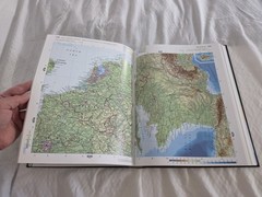 🌍Oxford Atlas of the World 16th Ed 2009 Philips Maps Hardcover📚