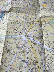 Map Paris Vintage 1981 Michelin Immaculate Like New English French German Spanis