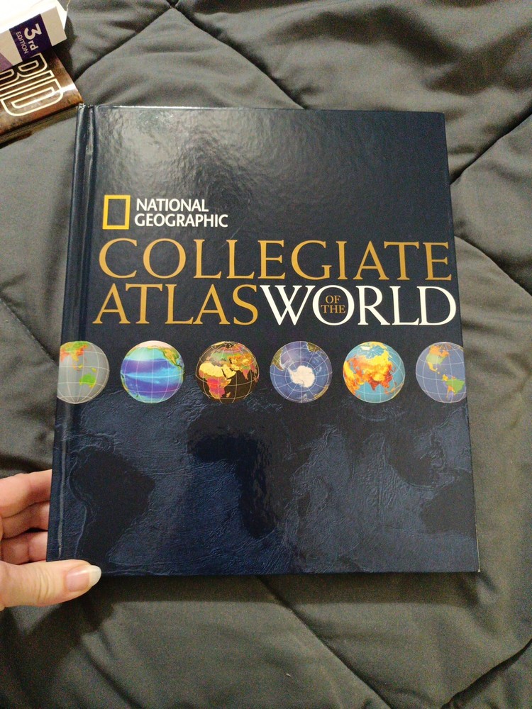 NATIONAL GEOGRAPHIC COLLEGIATE ATLAS OF THE WORLD Book National Geographic