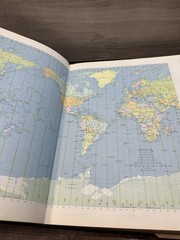 RAND MCNALLY COSMOPOLITAN WORLD ATLAS ENLARGED “PLANET EARTH” EDITION RARE BOOK