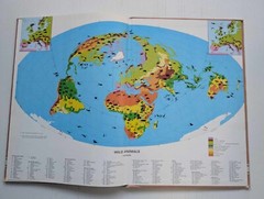 Junior Atlas – W H Smith Exclusive – 1979 – John Bartholomew Ltd