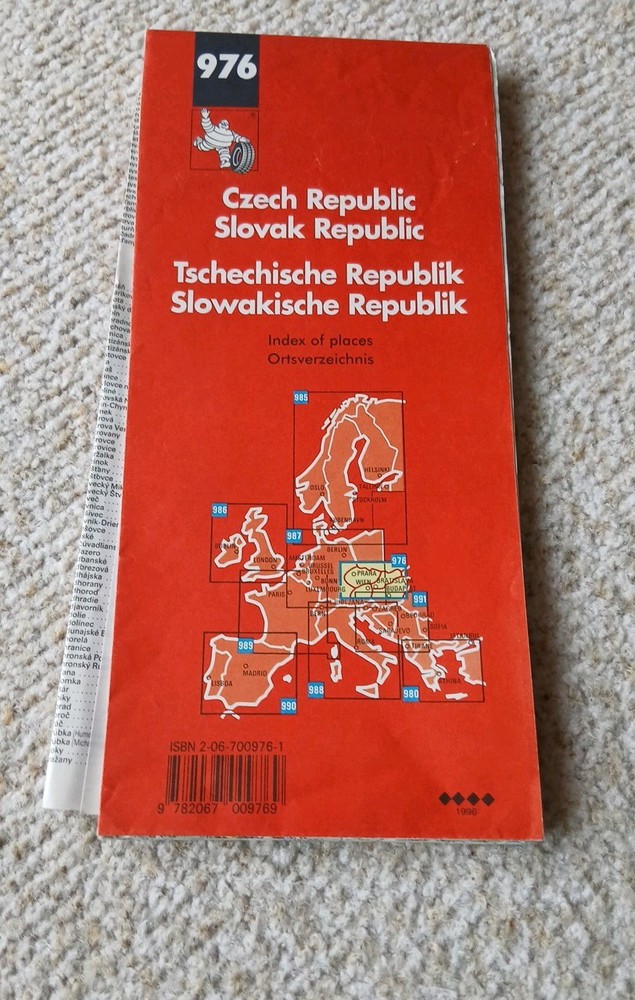 Michelin fold out Road Map no. 976. For Czech Republic. Slovak Republic. 1996