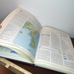 Oxford Encyclopedic World Atlas 1995 Hardcover 2nd Edition Hardcover Reference