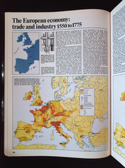 The TIMES Atlas of World History by Geoffrey Barraclough, 1981 Book Club Assoc.