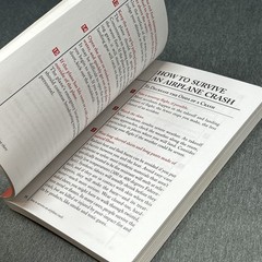 The Worst Case Scenario Survival Handbook: Travel Paperback UFO Fires Leeches