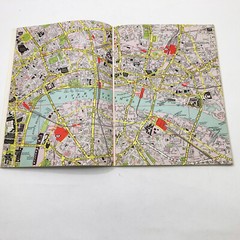 Geogrphia London Visitors Atlas 1981-82 PB Vintage