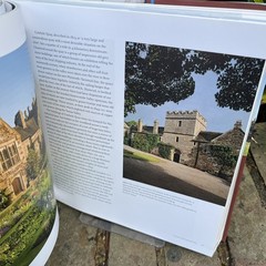 Houses of the National Trust: New Edition by Greeves, Lydia Book Simon Jenkins